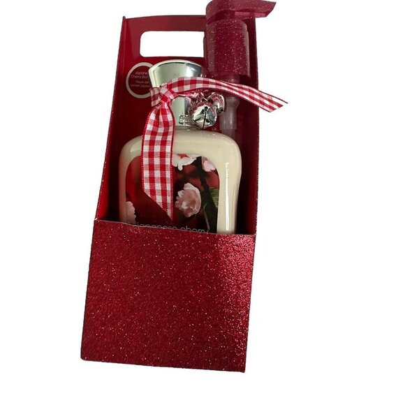 BATH & BODY WORKS JAPANESE CHERRY BLOSSOM 2 PC Gift Set Lotion & SHOWER GEL NEW - Picture 6 of 7